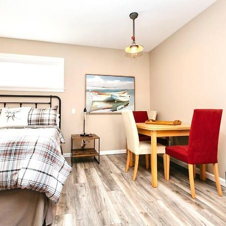 Raincoast Retreat At Shawnigan Lake! Dış mekan fotoğraf